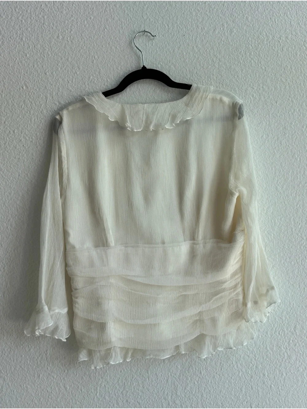 WDNY Silk Ivory Ruffle Wrap Blouse SZ 10 - Picture 2 of 3